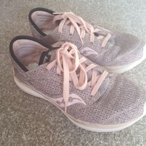 Saucony Running Shoes FIRM